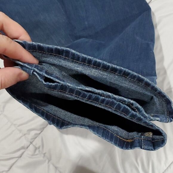 Levi's 512 perfectly shaping straight leg jeans - Picture 6 of 8